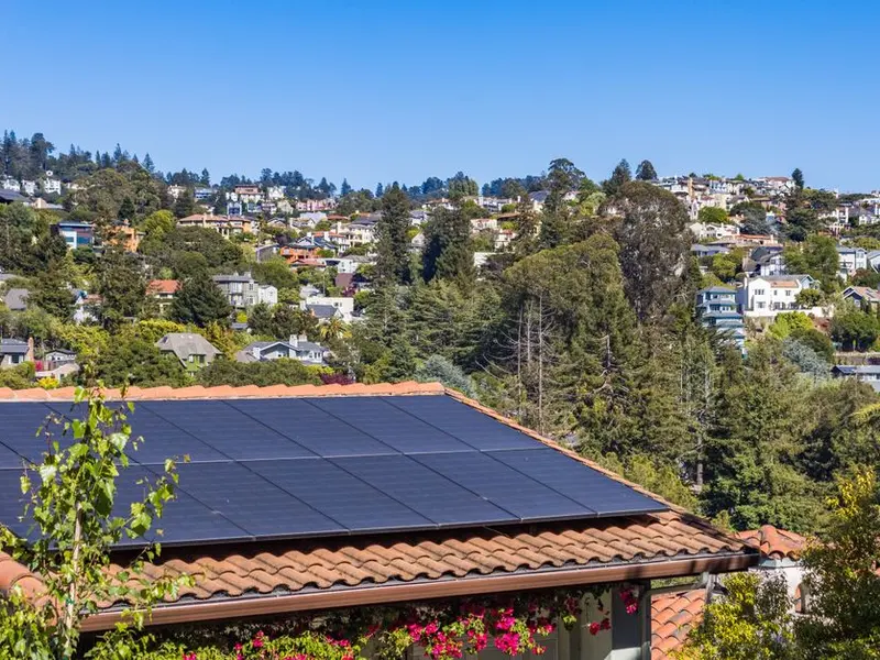 Battery & inverter board — Faerie Glen